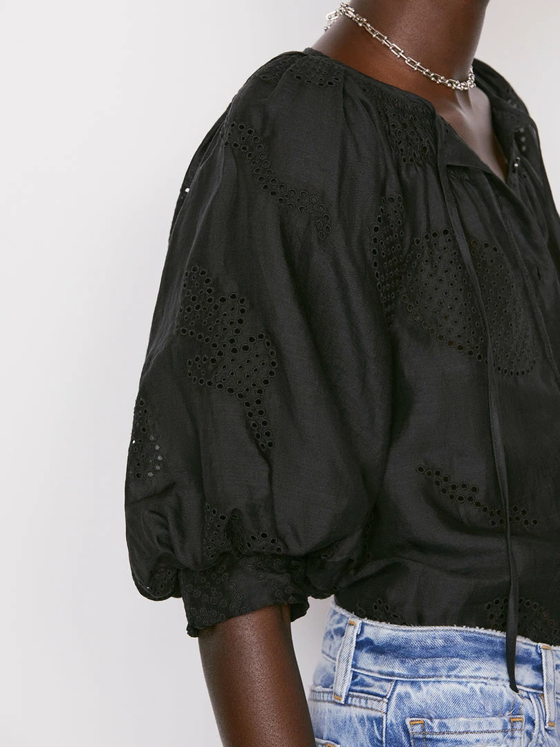 New β¨ Frame-denim Eyelet Puff Sleeve π Shirt -- Noir π€© 6 Frame-denim Eyelet Puff Sleeve Shirt -- Noir