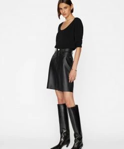 Frame-denim Women Scoop Neck Sweater -- Noir