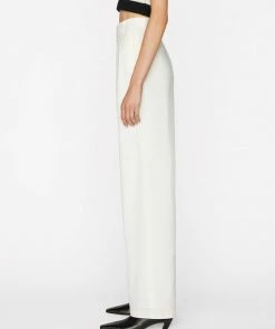 Frame-denim Women Denim Pleated Chino -- Ecru