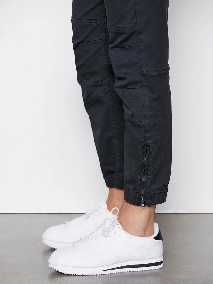 Cheap π Frame-denim Banded Bottom Trapunto Moto Pant -- Washed Black β€οΈ 5 Frame-denim Banded Bottom Trapunto Moto Pant -- Washed Black