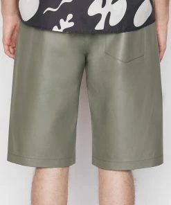 Outlet π€© Frame-denim Bonded Leather Short -- Grey Green π 14 Frame-denim Bonded Leather Short -- Grey Green