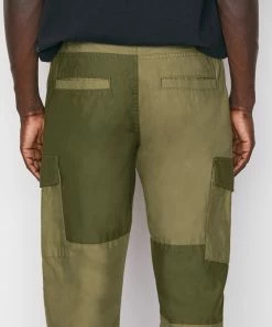 Frame-denim Tonal Patchwork Cargo Pant -- Rifle Green