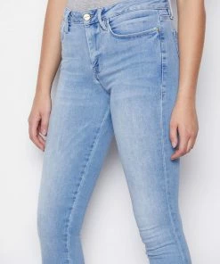 Frame-denim Women Le One Skinny -- Caspio
