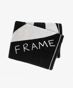 Frame-denim Abstract Beach Towel -- Noir Multi