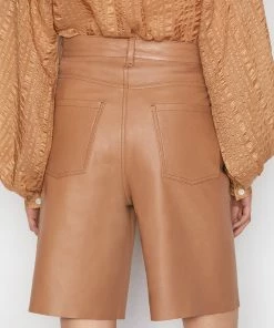 Frame-denim High Rise Leather Bermuda -- Latte