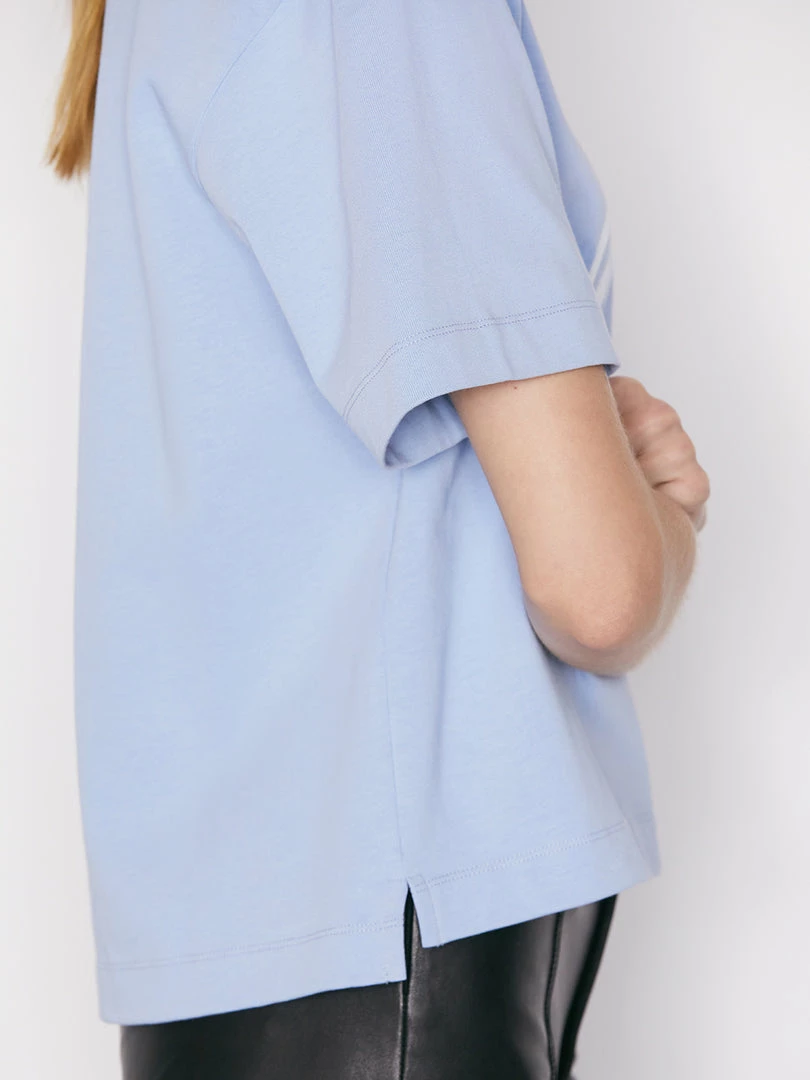 Outlet π Frame-denim π© Women Oversized Abstract Tee -- Chambray Blue π 5 Frame-denim Women Oversized Abstract Tee -- Chambray Blue