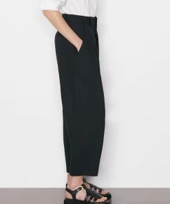Hot Sale π Frame-denim Pleated Crop Trouser -- Noir π― 10 Frame-denim Pleated Crop Trouser -- Noir
